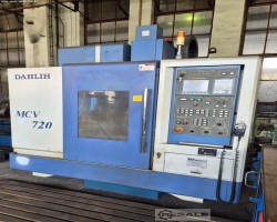 Maschine: DAHLIH MCV 720 CNC Fräszentren