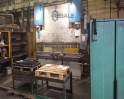 Maschine: DURMA HAP 300T CNC Abkantpressen
