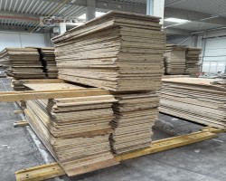 Maschine:  21mm Schalungsplatten 