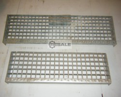 Maschine:   Treppenstufen verzinkt