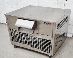 Maschine: FUNK F 400 Scherbeneismaschine