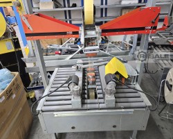 Maschine: SOCO SYSTEM T10 Kartonverschliessmaschinen