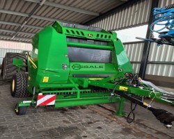 Maschine: JOHN DEERE V461M Rundballenpresse