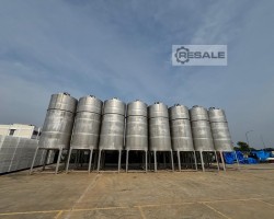 Maschine:   Edelstahl-Verbundbehälter (20T)