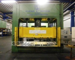 Maschine: HANS SCHöN UTE FF 300 Hydraulische Doppelständerpressen