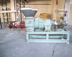 Maschine: VEB KER GöRLITZ PVP 25 Schneckenpresse/ Vakuum-Strangpresse (Plodder)