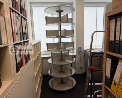 Maschine:   Aktenregale