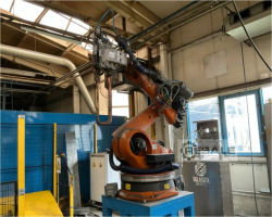 Maschine: KUKA KR 210-2 2000 Industrieroboter