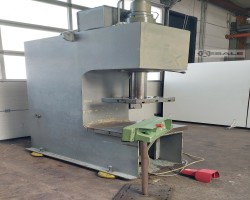 Maschine: ZEULENRODA PYE 25 SS Einständerpressen