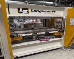 Maschine: LANGZAUNER AUSTRIA Composit Presse LZT-UK-20-So Presse für Composite-Bauteile