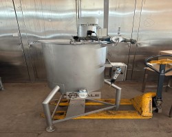 Maschine:  250 Liter Edelstahlbehälter 