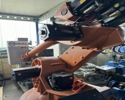 Maschine: KUKA KR30L15/2 Steuerung KRC2 Industrieroboter