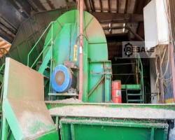 Maschine: NYBLAD MH 4 Links Scheibenradhäcksler
