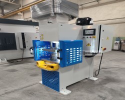Maschine: DURENDUS C-Presse – 15 T – 300 × 300 mm Einständerpressen