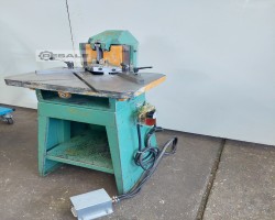 Maschine: INDUMASCH P 130 Ausklinkmaschinen