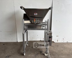 Maschine: MECH MASZ Dough feeding hopper Teigportionierbehälter