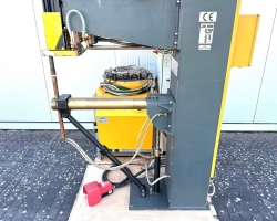 Maschine: ARO PAN 160 Punktschweißmaschine