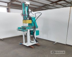 Maschine: TOX MC 090 Pneumatische Pressen