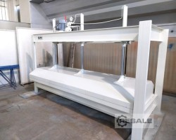 Maschine: ORMAMACCHINE P30/3 Furnierpressen