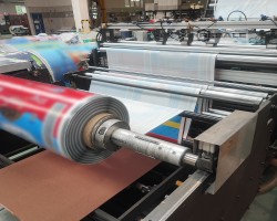 Maschine: ZHOUTAI PACK MACHINERY AMD650-Z Horizontale Verpackungssysteme