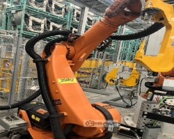 Maschine: KUKA KR240-2 2000 Industrieroboter