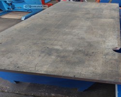 Maschine: U B 2000 x T 700 mm Werkbänke