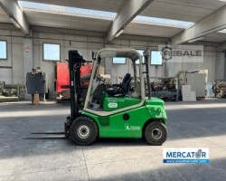 Maschine: CESAB DRAGO E250 