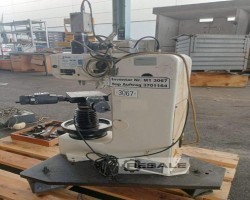 Maschine: INSTRON WOLPERT V-Testor 4562 Kleinlast- und Mikrohärteprüfgerät