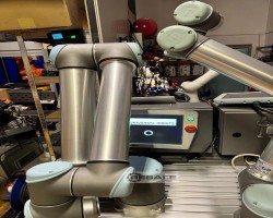 Maschine: COBOT UNIVERSAL UR10 CB3.1 Industrieroboter