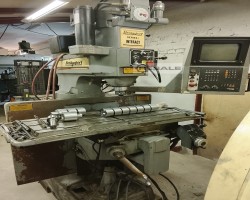Maschine: BRIDGEPORT Series I inter Universalfräsmaschinen