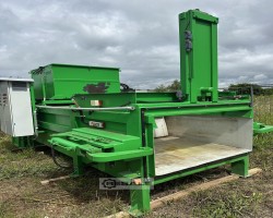 Maschine: LUDDEN AND MENNEKES STV1200 Containerpressen
