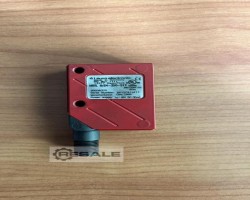 Maschine: LENZE hrtl 8 24 350 s12 Taster Hintergrundausblendung