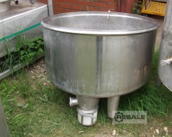 Maschine: U 500 Liter Vorlauf- Edelstahlbehälter