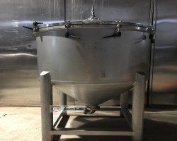 Maschine: U 500 Liter Edelstahlbehälter