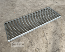 Maschine: DEXION HI 280  1.270x482x20 mm eingelegtes Gitterrost Gitterrostboden Regalrost