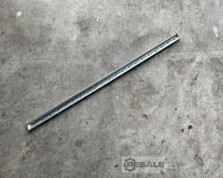 Maschine: DEXION HI 280  1.270 mm / 750 Stück Fachbodentraverse Traverse Gitterboden Regal