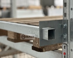 Maschine: PROFILABM.: 50X50X2,00MM für Feldbreite: 2.700 mm Durchschubsicherung für Palettenregale Lagerregal