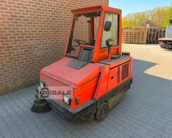 Maschine: HAKO JONAS 1700 Aufsitzkehrmaschine