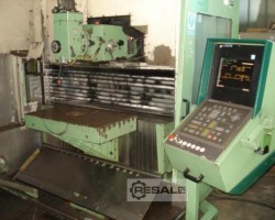 Maschine: MAHO 700C Werkzeugfräsmaschinen