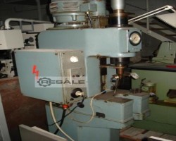 Maschine: MATRA 1to Hydraulische Einständerpressen