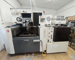Maschine: MITSUBISHI QA 20 Erodiermaschinen