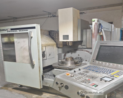 Maschine: DECKEL MAHO DMU 50 CNC Fräsmaschinen