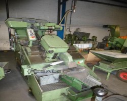 Maschine: SOMAVIS T8K Spitzenkneifmaschinen