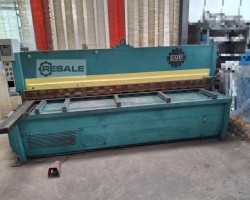 Maschine: SIMAT SST 3010 Scheren für die Blechbearbeitung