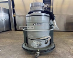 Maschine: NILFISK GB 726 Vakuumsauger