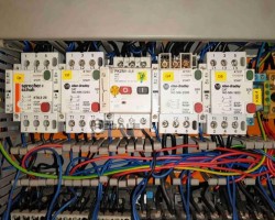 Maschine: ALLEN-BRADLEY 140-MN- Motorschutzschalter