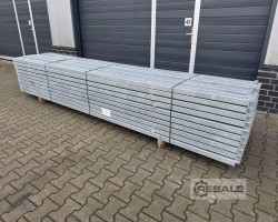Maschine: JUNGHEINRICH MPB Lichte Weite: 3700mm/K160x50mm Palettenregaltraverse Traverse Regaltraverse Regal