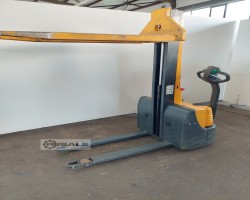 Maschine: JUNGHEINRICH EMC 110 E- Hochhubwagen