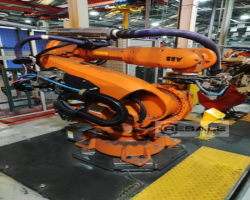 Maschine: ABB IRB 6640 M2004 Industrieroboter