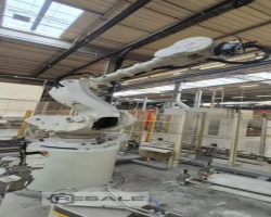 Maschine: ABB IRB 7600 Industrieroboter